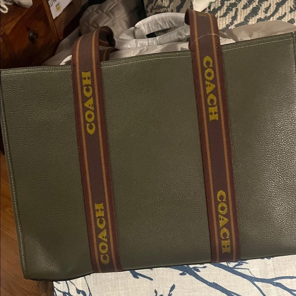 Coach Olive and Brown Tote Bag - Picture 4 of 9